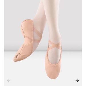 NWT Bloch Leather Ballet Flats 3B